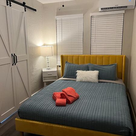 The Blue Wave Suite Unit C St. Petersburg Ngoại thất bức ảnh